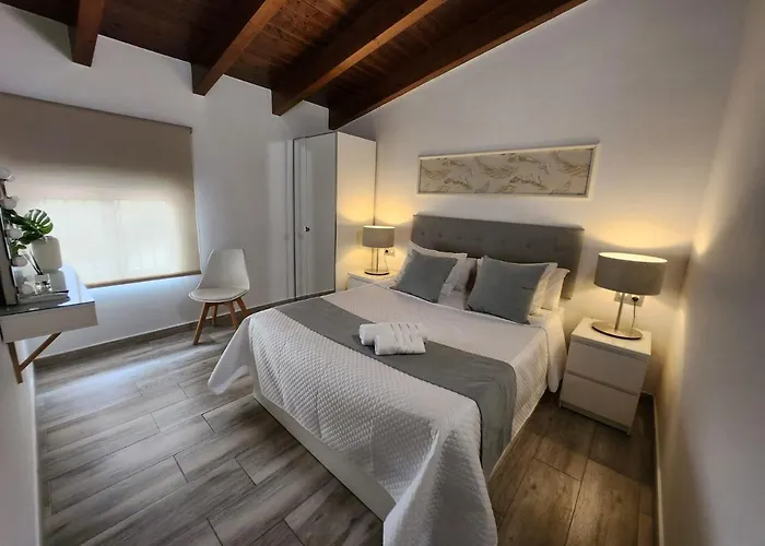 Don Leone Szálloda Alginet